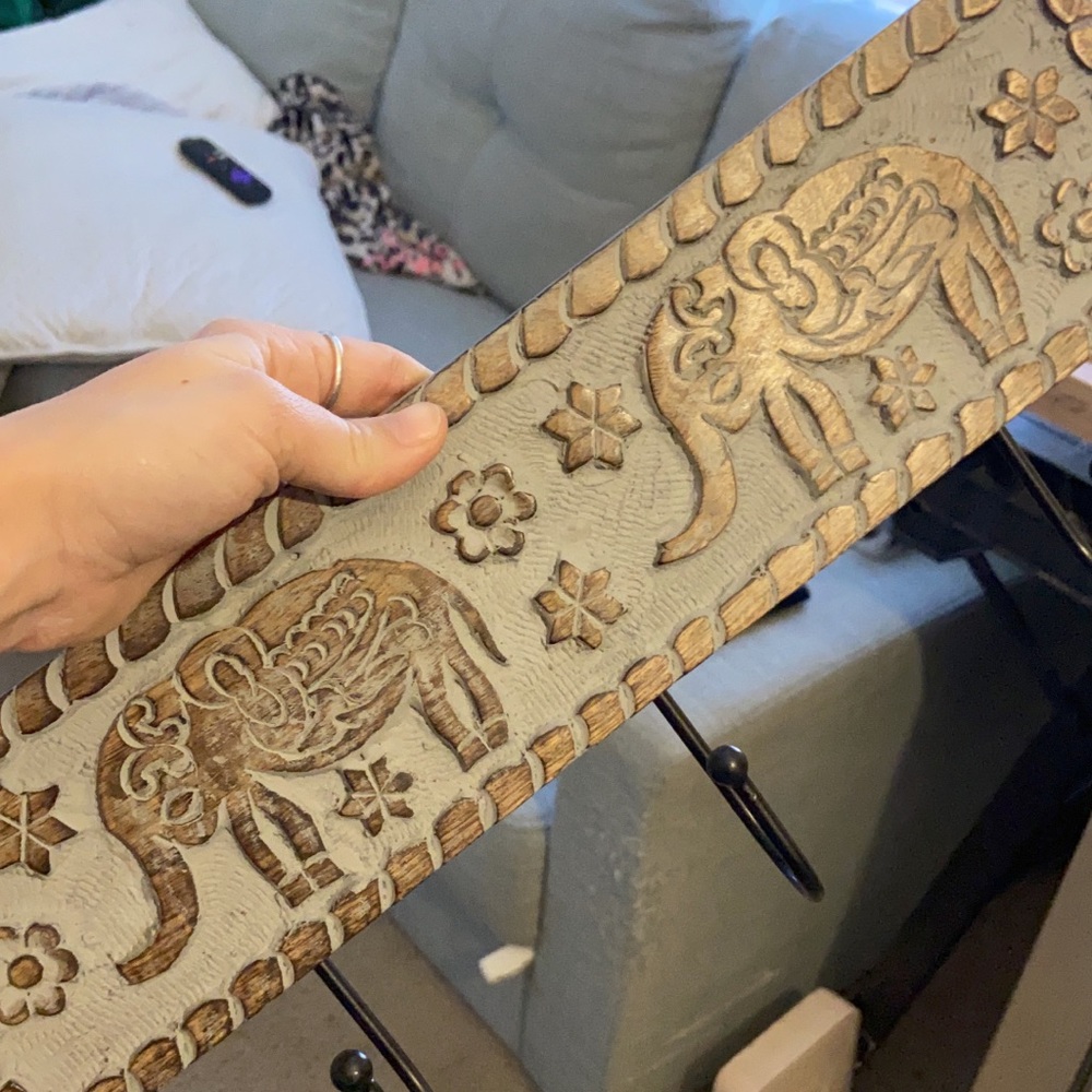 Coat/key hanger